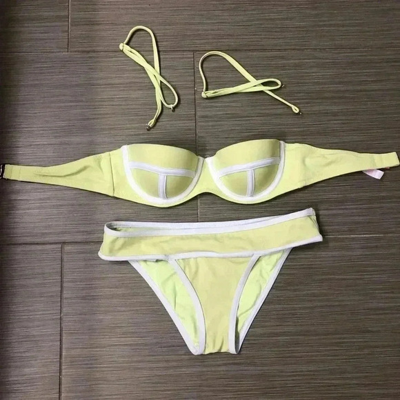 Victoria’s Secret color block bikini - Picture 2 of 5